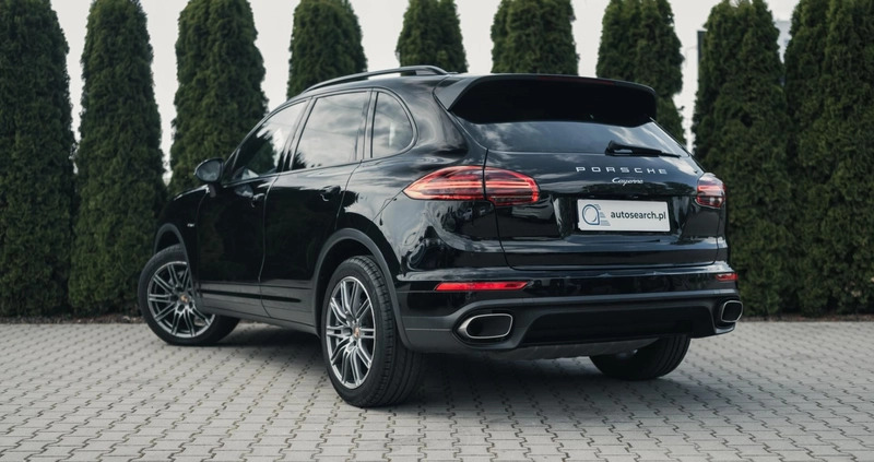 Porsche Cayenne cena 169990 przebieg: 139794, rok produkcji 2015 z Kruszwica małe 781